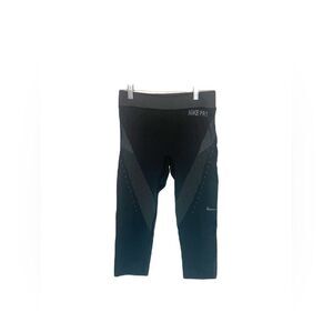 Nike Pro Dri-Fit Compression Capri Workout Leggings